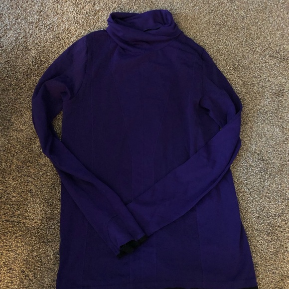 Athleta Tops - Athleta turtle neck